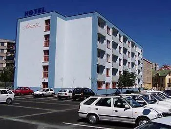 Arnost Garni Hotel 3*