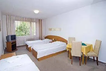 Hotel Arnost Garni 3*