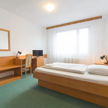 Otel Arnost Garni