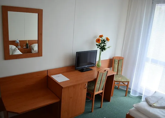 Hotell Arnost Garni 3*