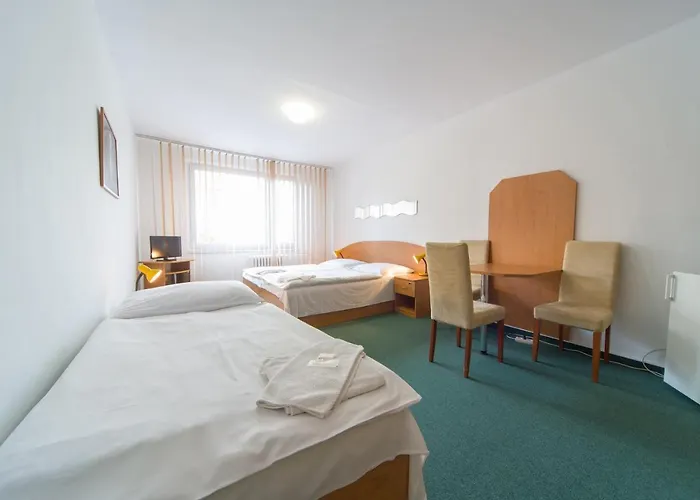 Hotell Arnost Garni 3*